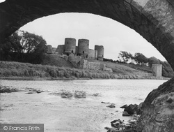 The Castle c.1960, Rhuddlan