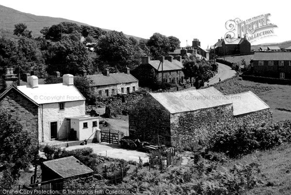 Photo of Rhyd Ddu, The Village c.1955