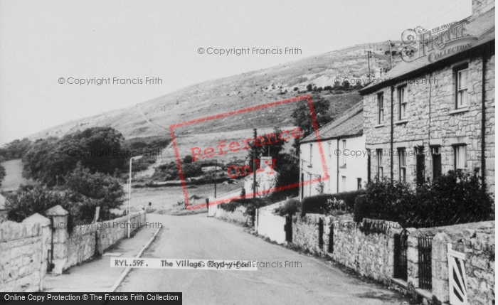 Photo of Rhyd Y Foel, The Village c.1960