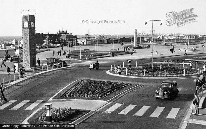 Photo of Rhyl, Central Promenade c.1955