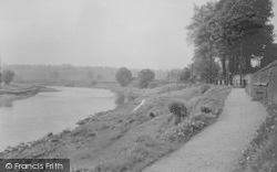 The River Path c.1955, Ribchester