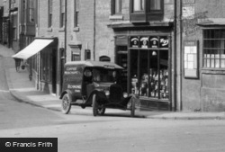 A Delivery Van 1929, Richmond