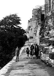 Castle Walk 1929, Richmond
