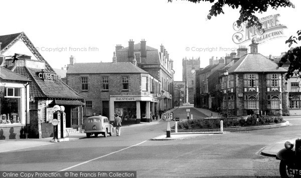 Photo of Richmond, King Street c.1955