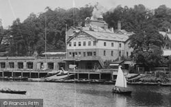 Messum's Boatyard 1899, Richmond