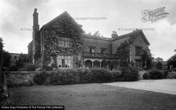 Photo of Richmond, St Nicholas Priory 1924