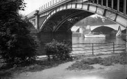 The Bridge c.1950, Richmond