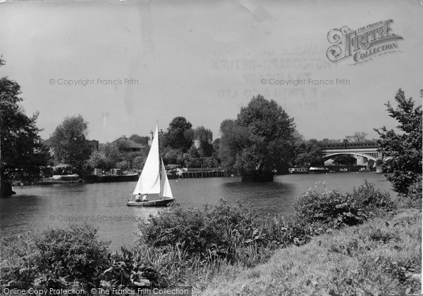 Photo of Richmond, The River Thames 1947