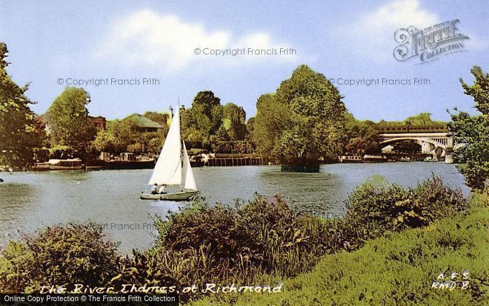 Photo of Richmond, The River Thames 1947