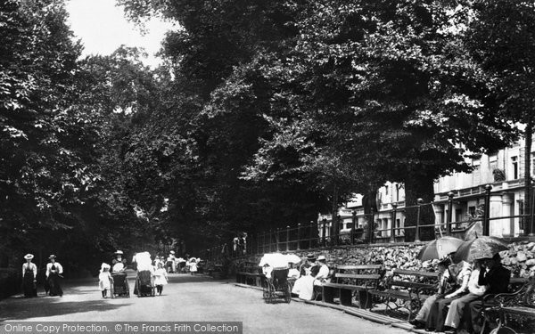 Photo of Richmond, The Terrace 1899