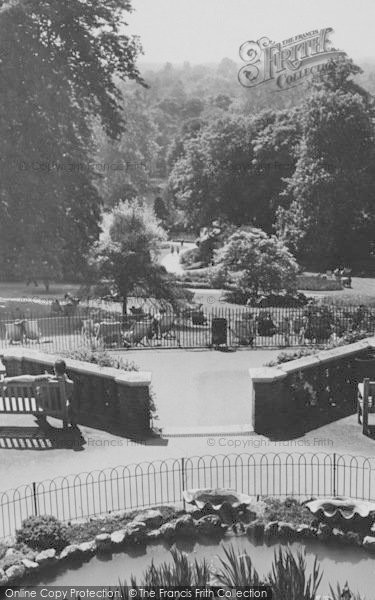 Photo of Richmond, The Terrace Gardens c.1950
