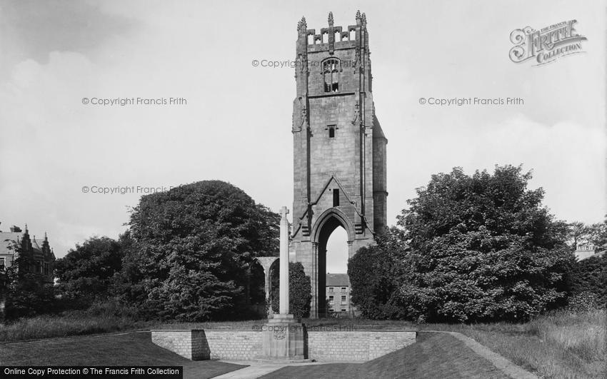 Richmond, War Memorial and Grey Friars Tower 1923
