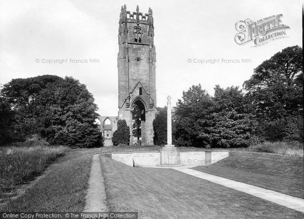 Photo of Richmond, War Memorial And Grey Friars Tower 1923