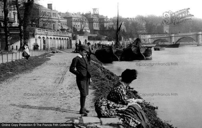 Photo of Richmond, Watching The River 1890
