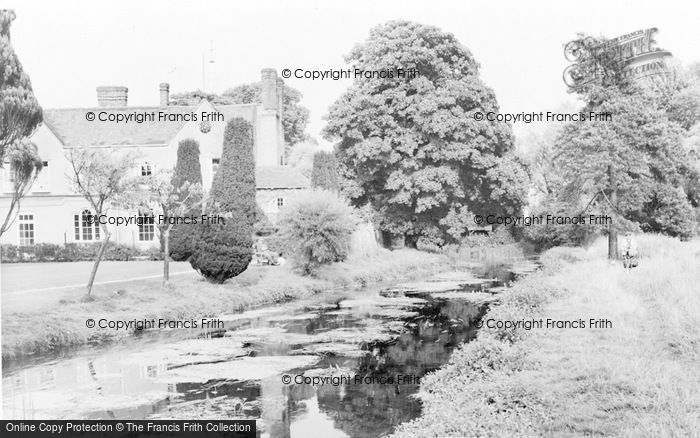 Photo of Rickmansworth, Bury Gardens c.1960