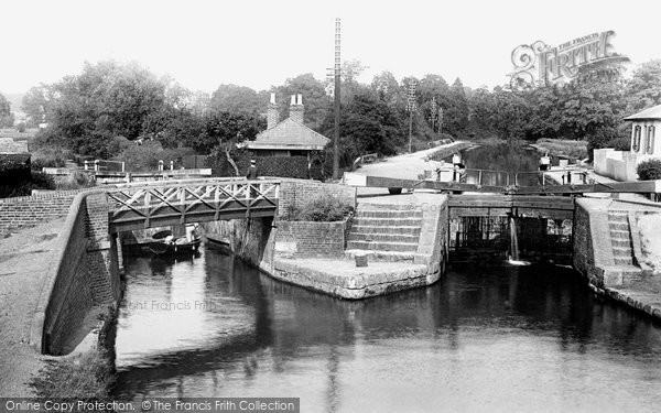 Photo of Rickmansworth, Canal And Batchworth Lock 1897