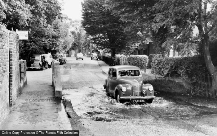 Photo of Rickmansworth, The Splash, Bury Road c.1955