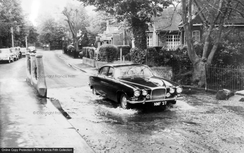 Rickmansworth, Water Splash c1965