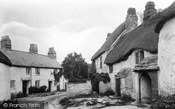 The Village, Post Office And Old Cottages 1925, Ringmore
