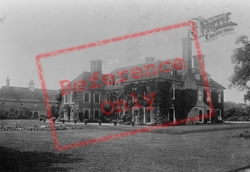 Moyles Court 1891, Ringwood