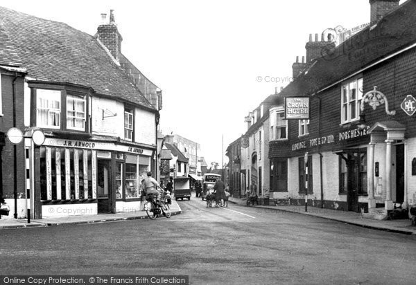 Photo of Ringwood, Southampton Road c.1950