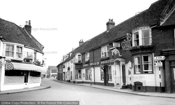 Photo of Ringwood, Southampton Road c.1960