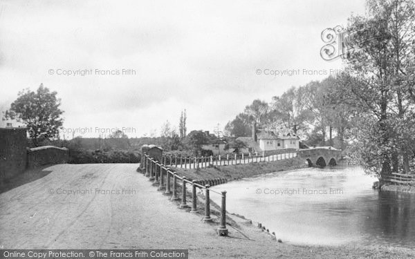 Photo of Ringwood, The Fish Inn And Bridge 1890