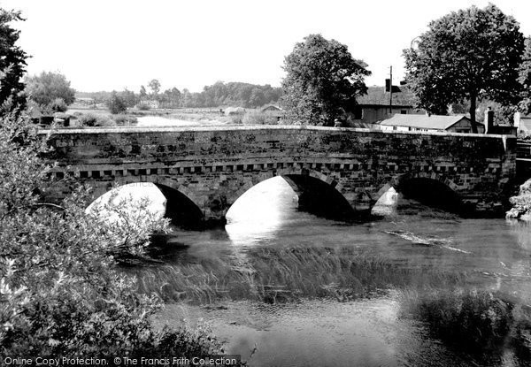 Photo of Ringwood, The Old Bridge, West Street c.1950