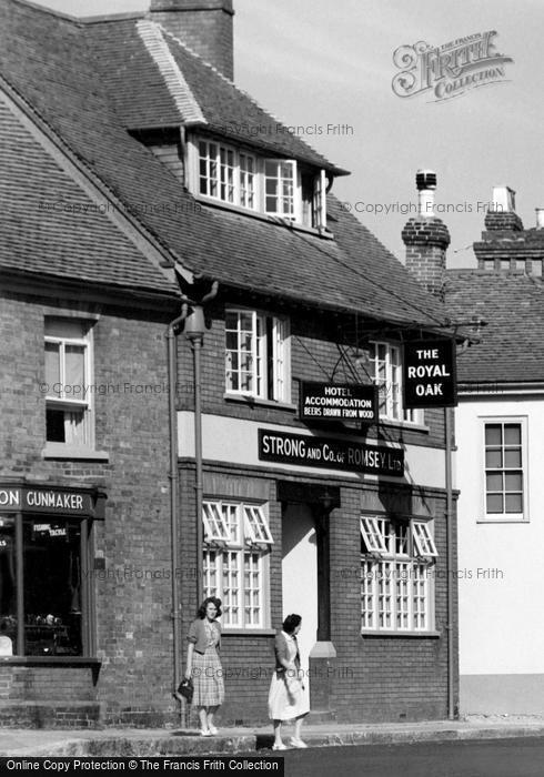 Photo of Ringwood, The Royal Oak c.1962