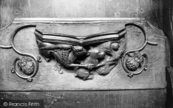 Cathedral, The Griffin And Rabbits Misericord 1914, Ripon