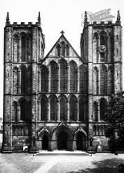 Cathedral, West Front c.1910, Ripon