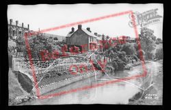 The Canal c.1955, Risca
