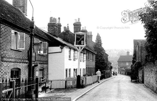 Photo of Riverhead, The Beehive Inn, Chipstead Lane c.1950