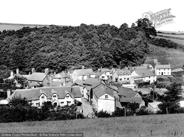 Photo of Roadwater, The Village 1930