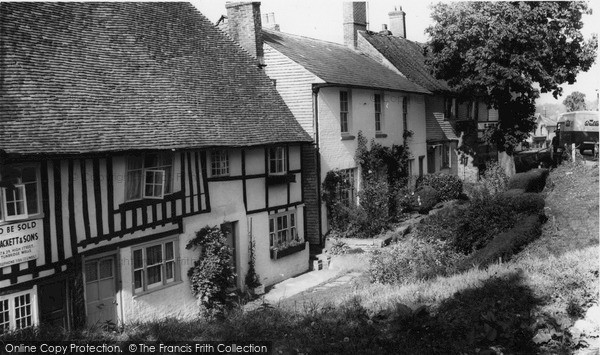 Photo of Robertsbridge, Old Cottages c.1960