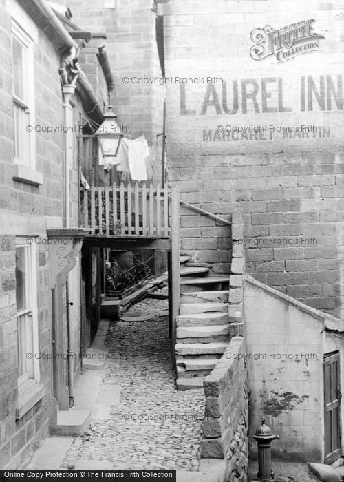 Photo of Robin Hood's Bay, The Laurel Inn c.1900