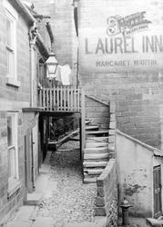 The Laurel Inn c.1900, Robin Hood's Bay