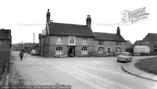 Photo of Rocester, The Queens Arms c.1965