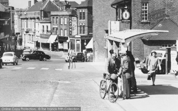 Photo of Rochester, Bus Stop, Star Hill c.1960