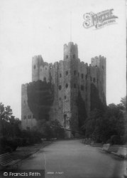 Castle And Gang Walk 1894, Rochester