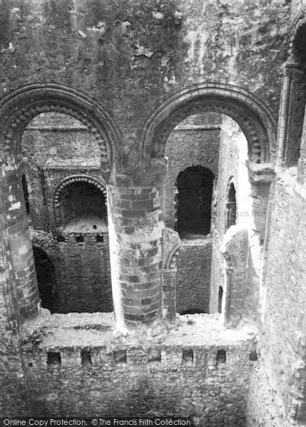 Photo of Rochester, Castle, The State Room Arches c.1960