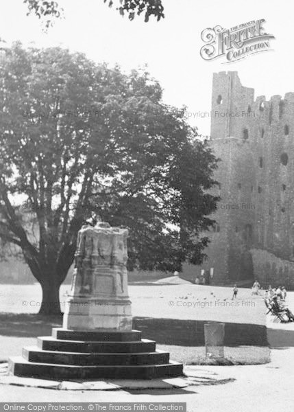 Photo of Rochester, Old Cross c.1960