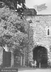 Prior's Gate c.1955, Rochester