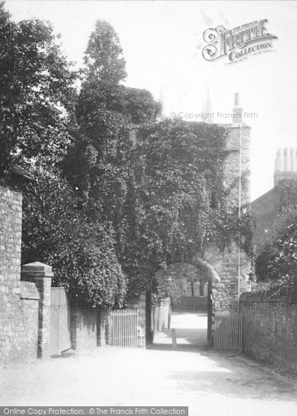 Photo of Rochester, Priory Gate c.1910