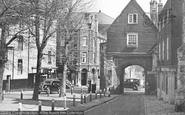 Photo of Rochester, The College Gate c.1955