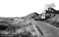 Beach Cafe Road c.1955, Rock