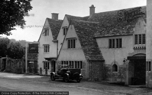 Photo of Rodborough, Common, The Bear Inn 1925