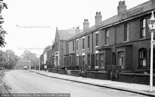 Photo of Roe Green, Terraced Houses, Greenleach Lane c.1955