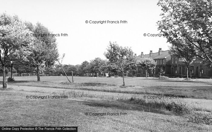 Photo of Roe Green, Village Green c.1955