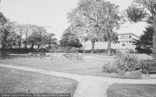 Photo of Romford, Coronation Gardens c.1960